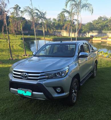 TOYOTA HILUX 2.8 SRX 4X4 CD 16V DIESEL 4P AUTOMÁTICO TOYOTA HILUX 2.8 SRX 4X4 CD 16V DIESEL 4P AUTOMÁTICO